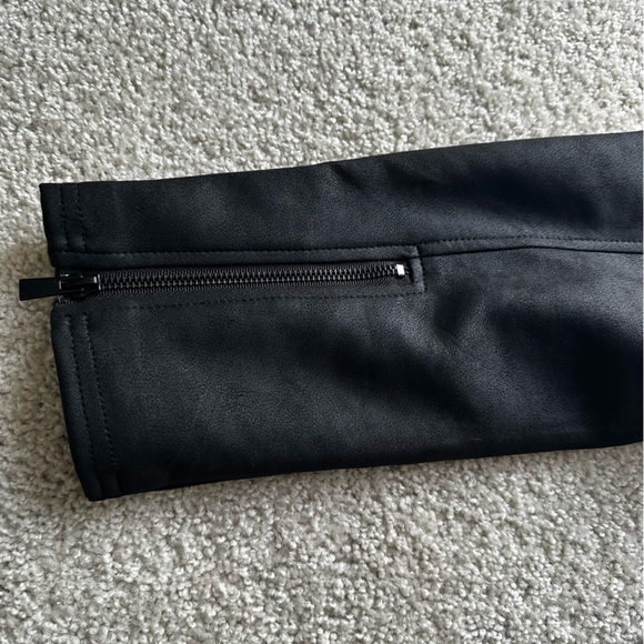 Liverpool Black Women's Jacket - Picture 10 of 11